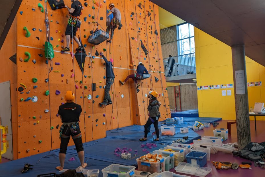 Mur de reuilly en cours d'ouvertures de voie d'escalade